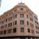 La Rinascente lasci� Bari nel 2007, quando il nuovo gruppo di investitori che l�avevano rilevata vendette i locali oggi occupati dalla multinazionale svedese dell�abbigliamento H&M